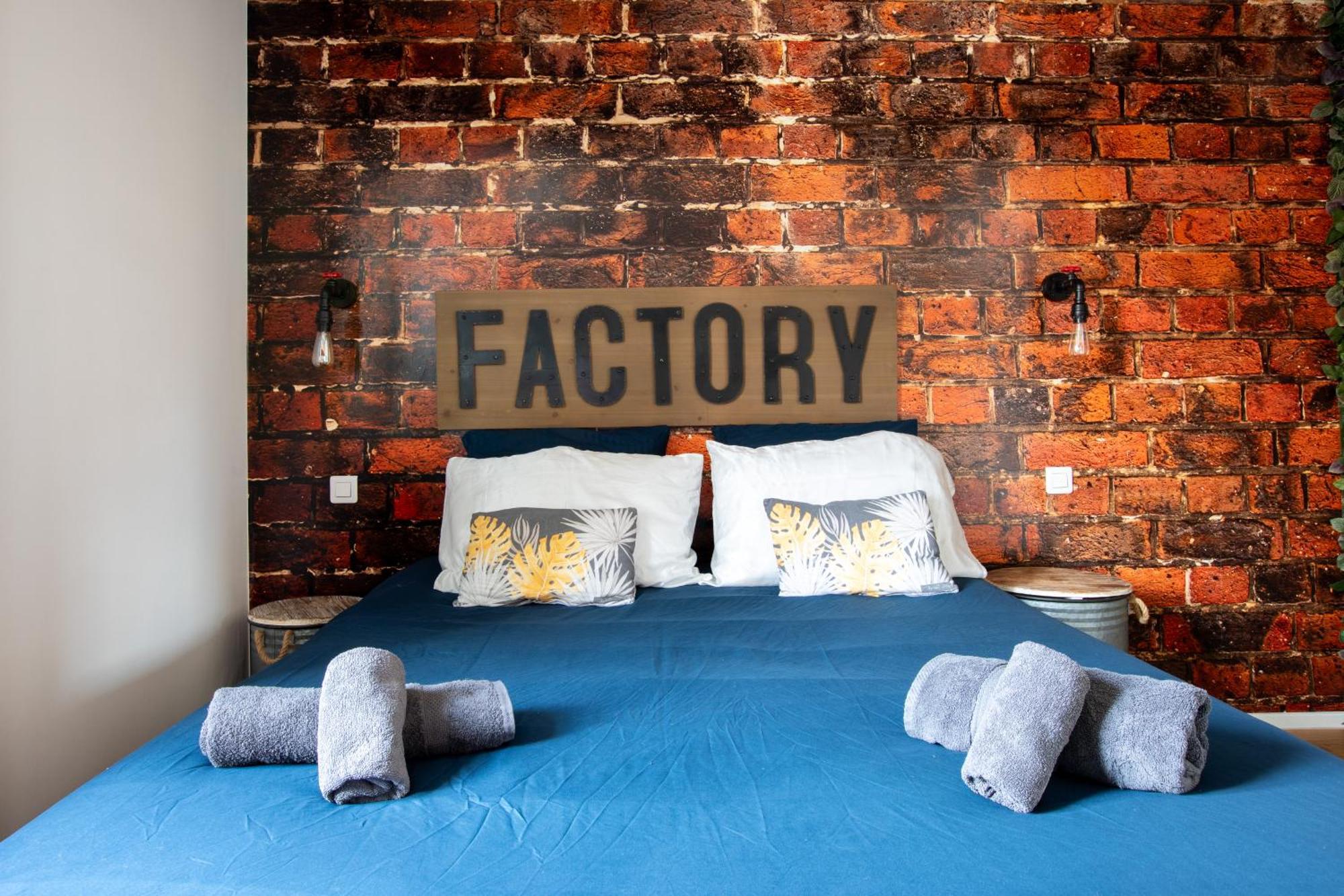 Hyper Centre Colmar The Factory Room Екстериор снимка